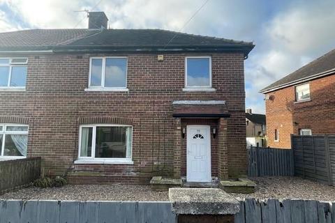 3 bedroom semi-detached house to rent, Calderstone Avenue, Bradford BD6