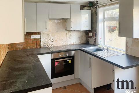 3 bedroom end of terrace house for sale, Magdalen Street, Colchester CO1