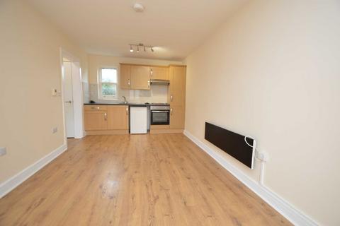 1 bedroom apartment to rent, ADDLESTONE