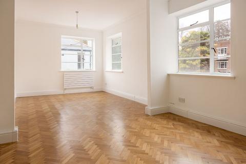 2 bedroom flat to rent, Meadowside, Cambridge Park, East Twickenham