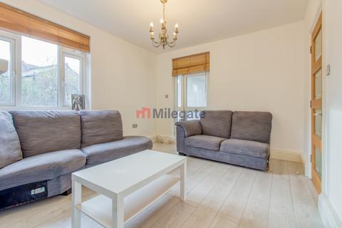 4 bedroom flat to rent, Jebb Avenue, London SW2