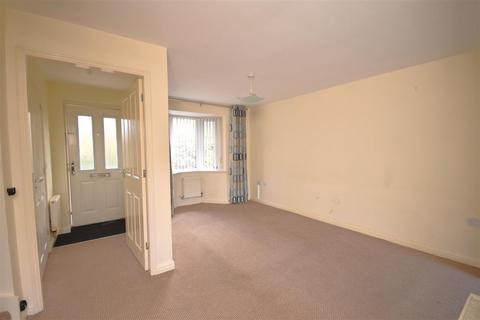 3 bedroom semi-detached house to rent, Naylor Walk, Ellesmere Port