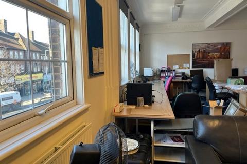 Office to rent, Station Road, Middlesex, Edgware, HA8