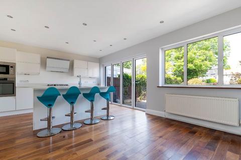 3 bedroom property to rent, Eden Park Avenue, Beckenham