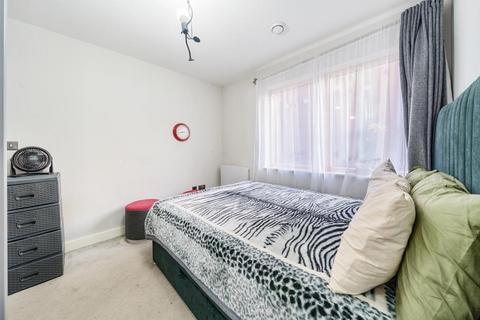 2 bedroom flat for sale, Slough,  Berkshire,  SL2