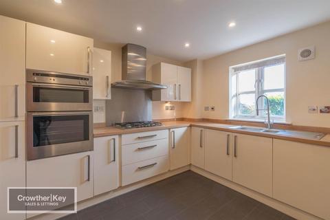 2 bedroom apartment for sale, Corbar Road, Buxton