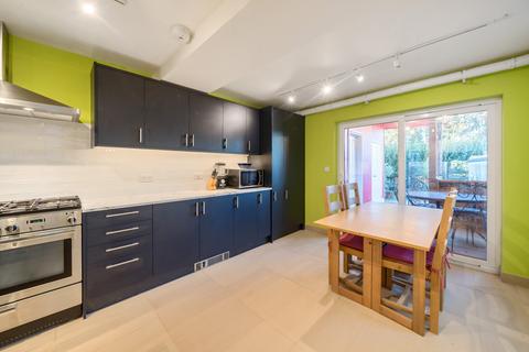 4 bedroom semi-detached house for sale, Gloucester Road, Gloucestershire GL51