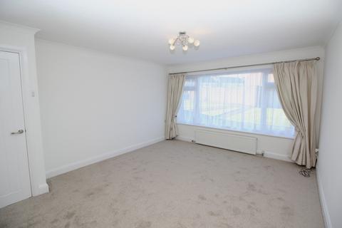 2 bedroom ground floor flat to rent, Springfield Road, CM12