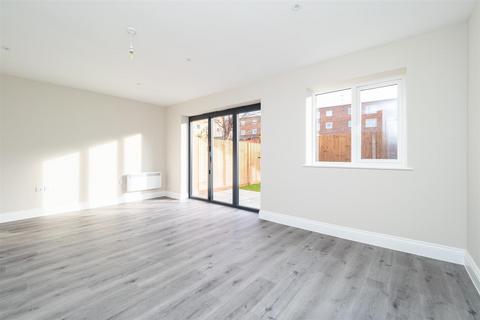 3 bedroom end of terrace house for sale, Beulah Road, Sutton