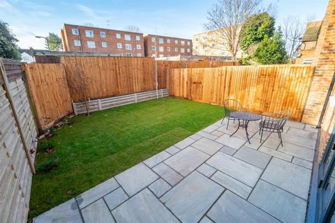 81 Beulah Road, Sutton, SM1 2QG