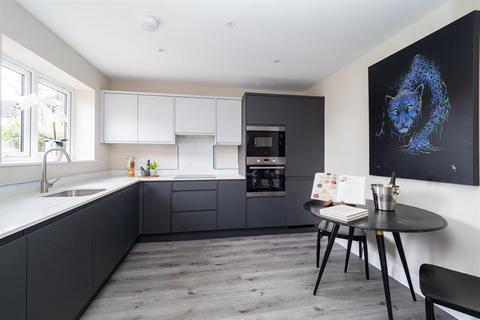 81 Beulah Road, Sutton, SM1 2QG