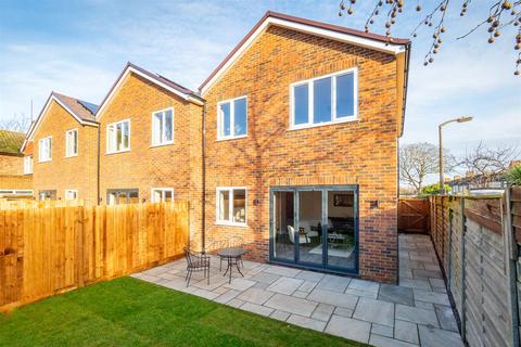 81 Beulah Road, Sutton, SM1 2QG