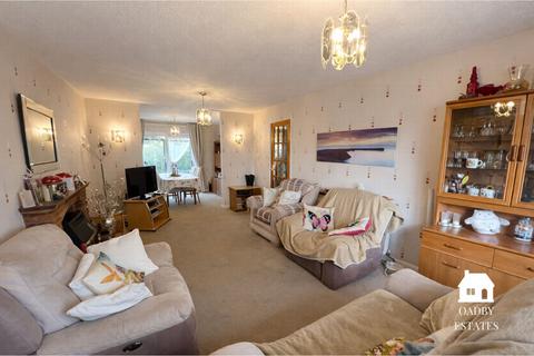 4 bedroom detached house for sale, Grafton Drive, Wigston, LE18