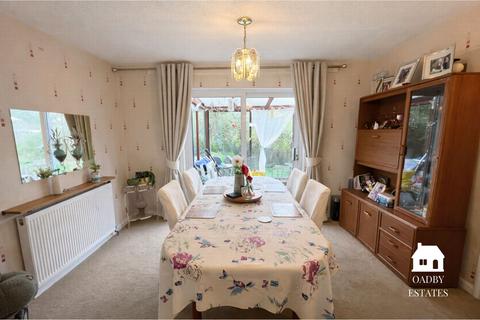4 bedroom detached house for sale, Grafton Drive, Wigston, LE18