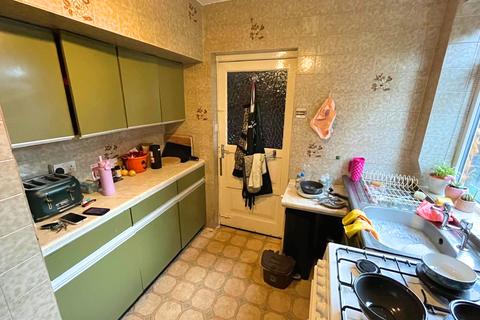 47 Ambleside Avenue, Ashton-under-lyne, OL7 9HA