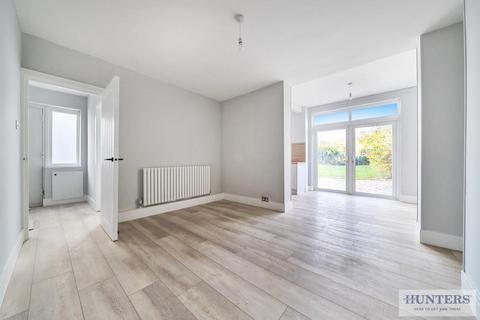 196 Brampton Road, Bexleyheath, DA7 4SY