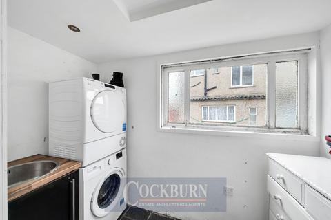 14 Badgers Croft, London, SE9 3DB