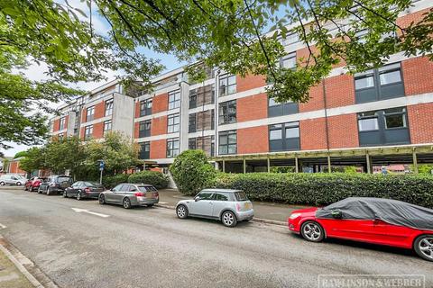 2 bedroom apartment for sale, Aits View, West Molesey KT8