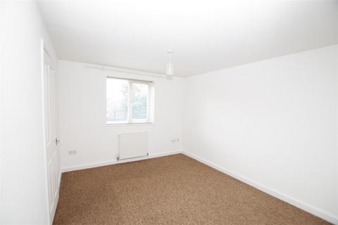 2 bedroom terraced house to rent, Kingshill Road, Swindon SN1