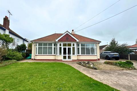 3 bedroom detached bungalow for sale, Pendyffryn Road, Rhyl