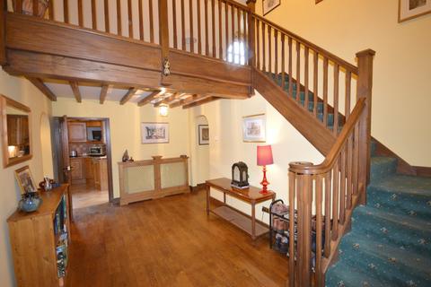 4 bedroom detached house for sale, Llanidloes Road, Newtown, Powys, SY16