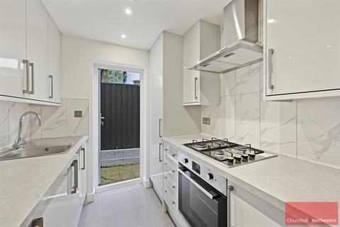 2 bedroom flat for sale, St. Thomas's Road, London