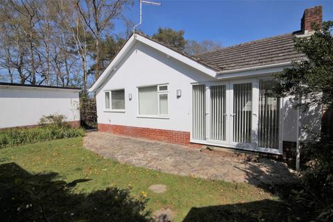39 Fairview Drive, Broadstone, BH18 9AR