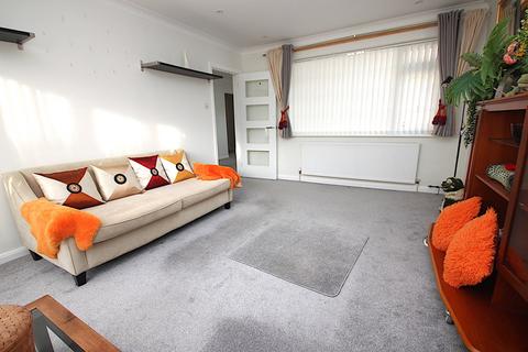 39 Fairview Drive, Broadstone, BH18 9AR
