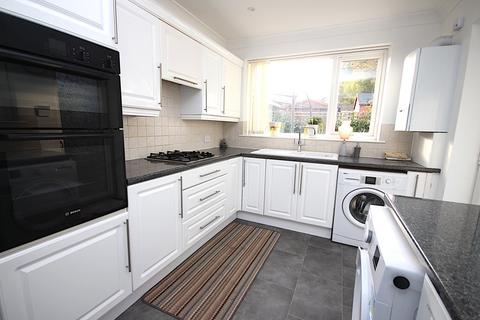 39 Fairview Drive, Broadstone, BH18 9AR