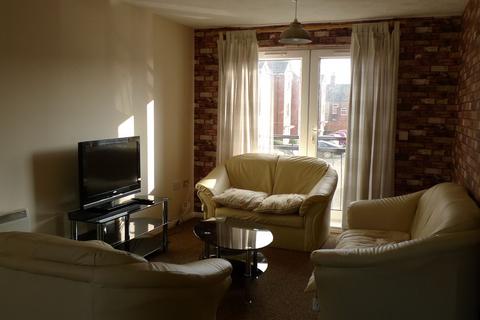 2 bedroom flat to rent, Trinity Street