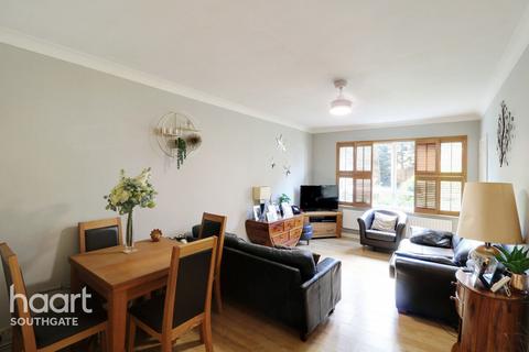 1 bedroom apartment for sale, Lincoln Road, London