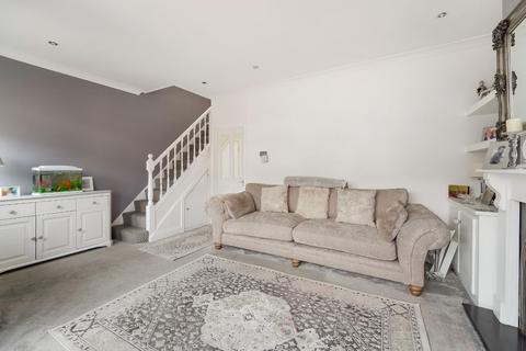 21 Stoneleigh Avenue, Worcester Park, KT4 8XX