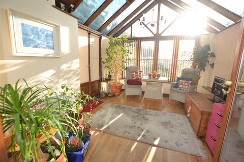 3 bedroom semi-detached house for sale, St Marys Walk, Eardisland