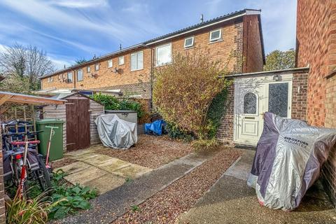 3 bedroom end of terrace house for sale, Grain Close, Great Shelford, Cambridge