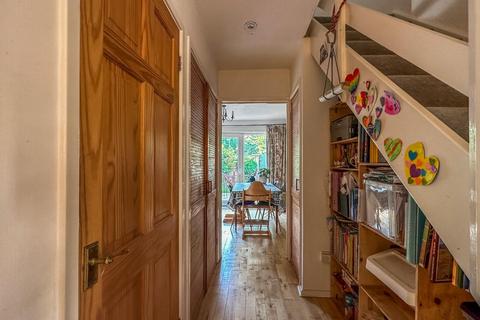 9 Grain Close, Great Shelford, Cambridge, CB22 5AR