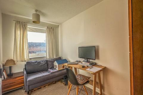 9 Grain Close, Great Shelford, Cambridge, CB22 5AR