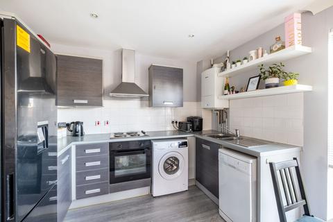 1 bedroom flat for sale, Nicholls Close, Caterham, CR3