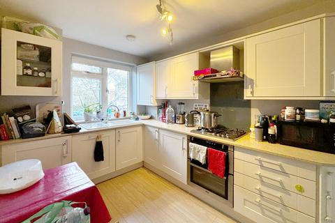 2 bedroom terraced house to rent, Beaconsfield Close, London, W4