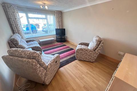 2 bedroom house to rent, Killarney Close, Southampton SO19