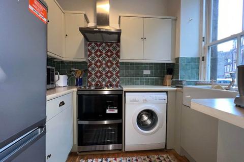 1 bedroom house to rent, Eyre Place, ,