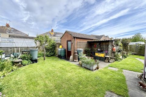 3 bedroom semi-detached house for sale, Albany Gardens, Poole BH15