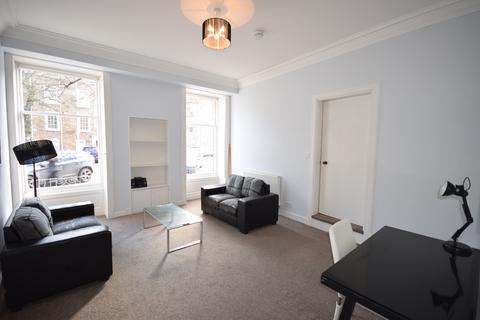 1 bedroom ground floor flat to rent, South Street, St. Andrews KY16