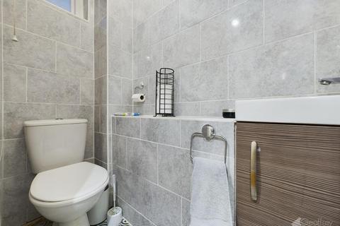 3 bedroom end of terrace house for sale, Winchester Close, Stevenage SG1