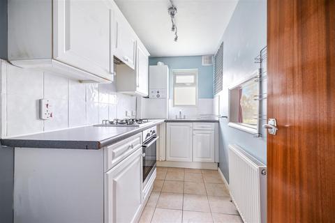 2 bedroom flat for sale, Mill Road, Epsom