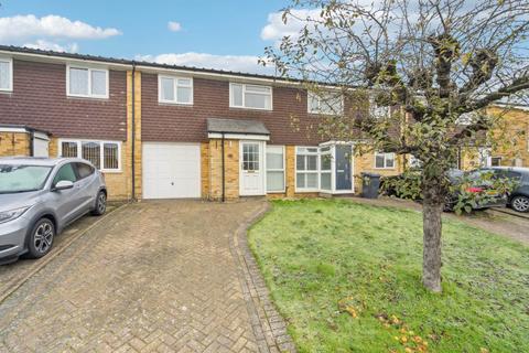 3 bedroom terraced house for sale, Homefield Road, Bushey