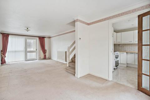 3 bedroom terraced house for sale, Homefield Road, Bushey