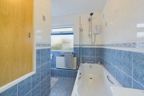 25 Fowey Crescent, Callington, PL17 7PJ
