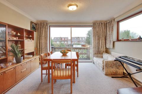 35 Kent Road, Longfield, DA3 7QR
