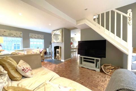 3 bedroom end of terrace house for sale, The Street, Sevenoaks TN15