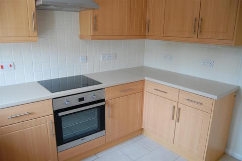 2 bedroom apartment to rent, Oakstead Close, Ipswich